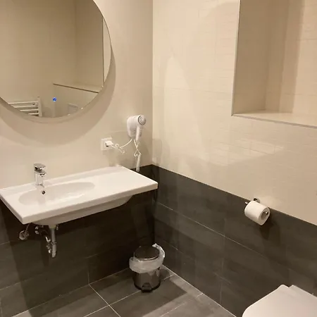 333 Vucko Private Host